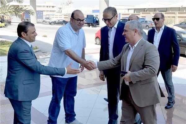 جانب من جولة رئيس الهيئة الوطنية للصحافة بآكاديمية أخبار اليوم