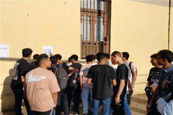 طلاب الثانوية العامة