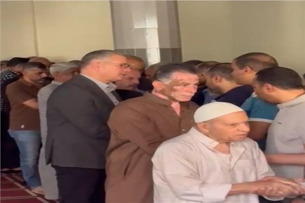 وزير البترول يعزي أسرة  ضحية الحفار