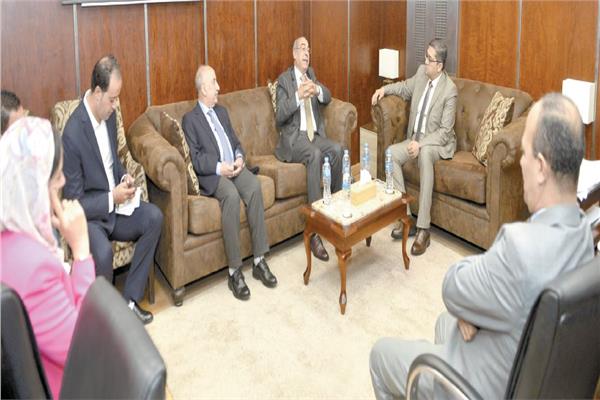 المندوب الدائم المراقب للاتحاد الإفريقى فى الأمم المتحدة خلال لقائه مع أسرة تحرير «الأخبار»