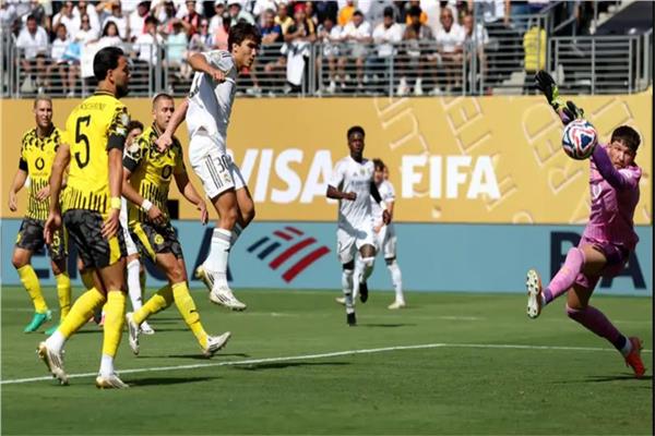 مباراة ريال مدريد ودورتموند