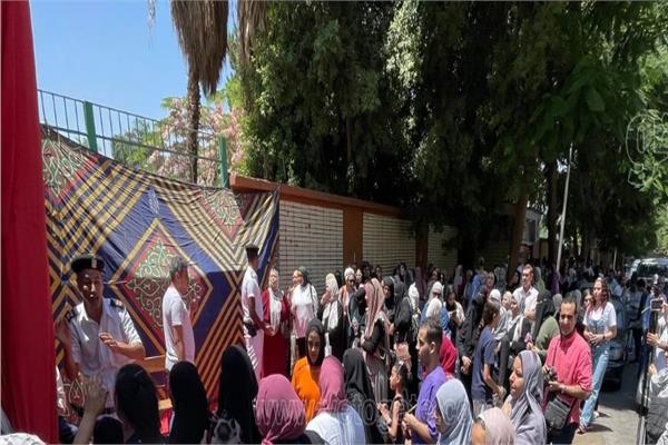احد لجان الثانوبة العامة