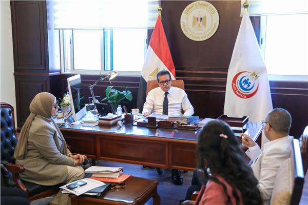 وزير الصحة يعقد اجتماعًا لمتابعة مستجدات العمل بمنظومة خدمات نقل الدم القومية