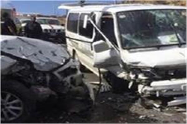 حادث تصادم سيارتين