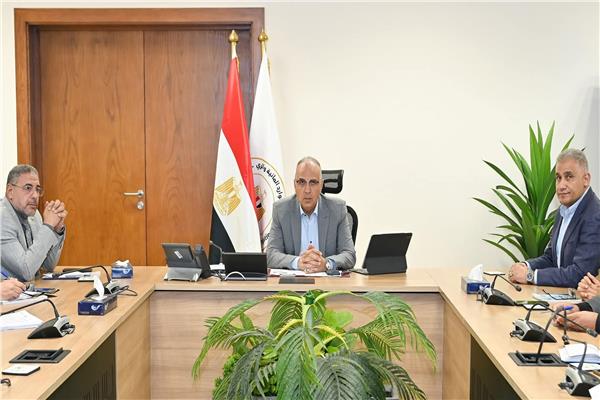 هاني سويلم وزير الموارد المائية والري