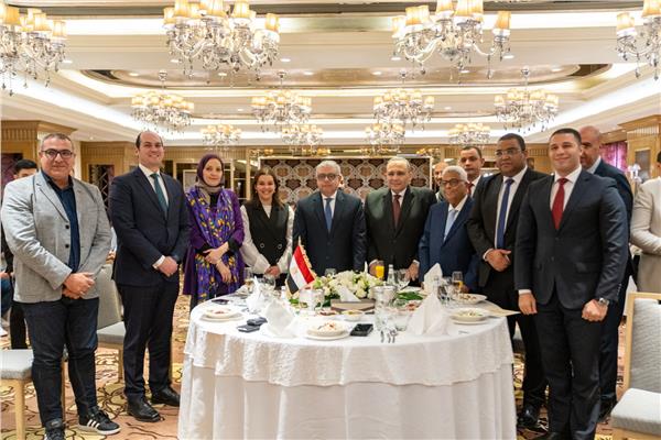 احتفال مصري بالقنصل العام  بالرياض بمناسبة انتهاء فترة عمله 