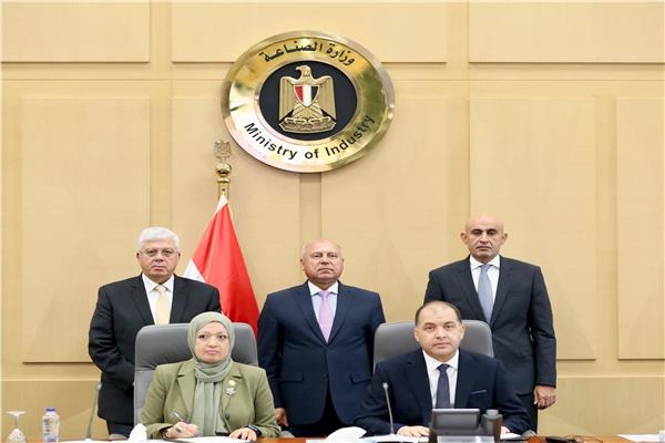 خلال توقيع البروتوكول
