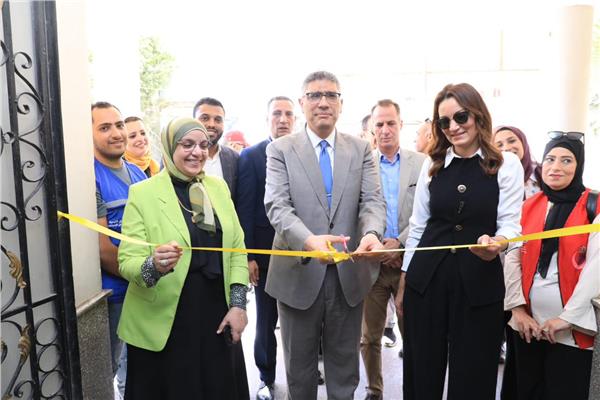 المهندس عادل النجار محافظ الجيزة يفتتح مركز صحة الأسرة بميت عقبة بحي العجوزة