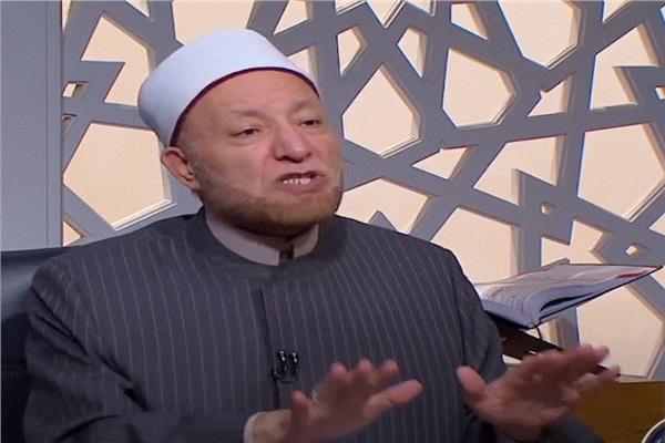 الشيخ عويضة عثمان أمين الفتوى بدار الإفتاء