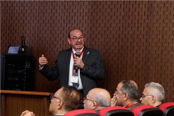 محمود نافع رئيس مجلس الإدارة