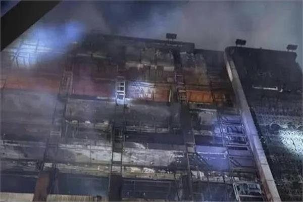 جانب من الحريق