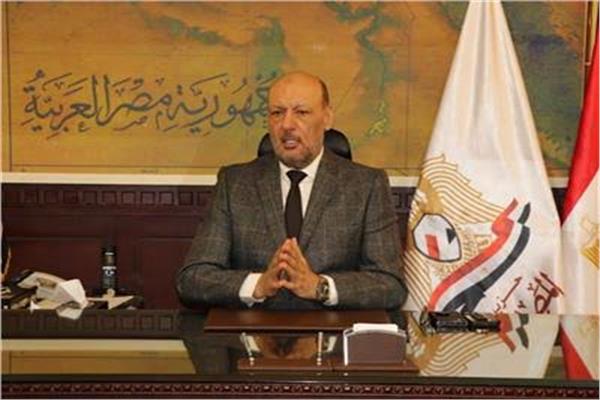 المستشار حسين أبو العط رئيس حزب ”المصريين“