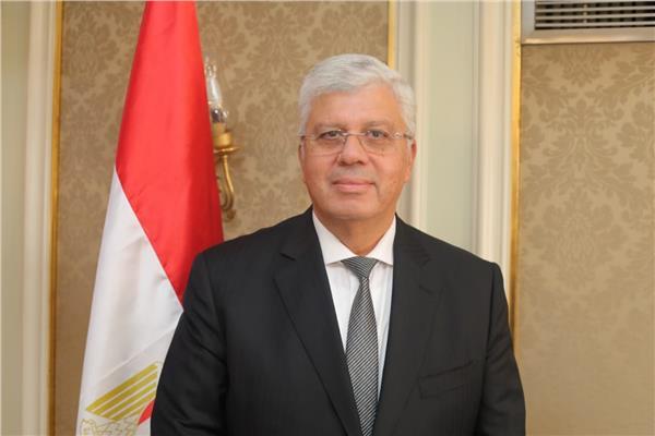 أيمن عاشور وزير التعليم العالي والبحث العلمي
