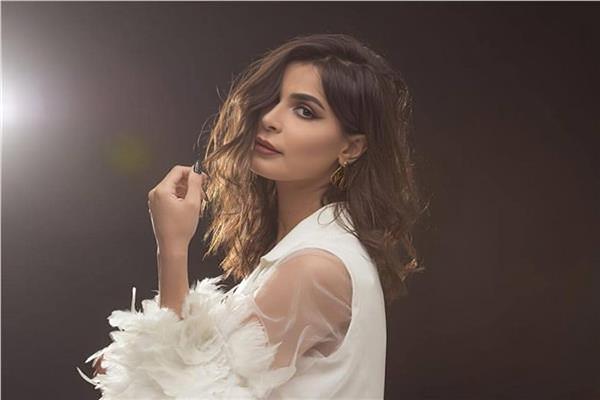 الفنانة رانيا منصور 