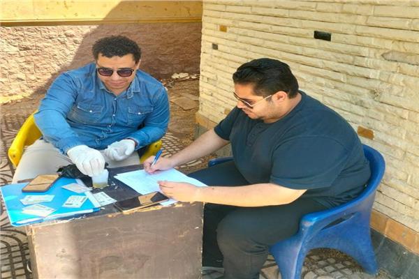 حملة مشتركة للكشف عن تعاطي المواد المخدرة والمخالفات المرورية 