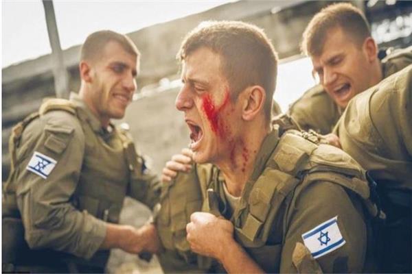  3 جنود بجيش الاحتلال يخربون عدة طائرات 