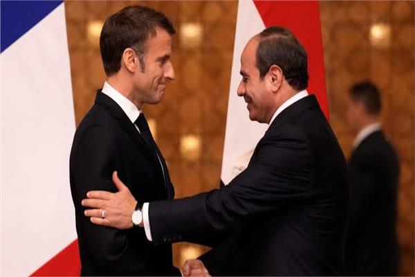 السيد الرئيس عبد الفتاح السيسي ونظيره الفرنسي