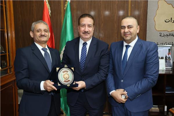 تكريم مدير عام الهيئة القومية للتأمينات الاجتماعي