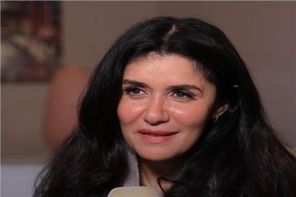 غادة عادل 