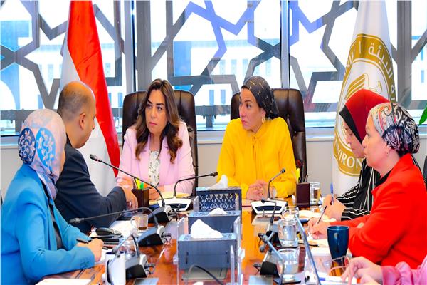  الدكتورة منال عوض المُكلفة بتسيير أعمال وزارة البيئة