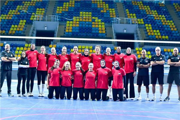 المنتخب الأول للكرة الطائرة للسيدات