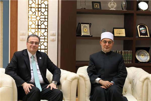 أ.د نظير محمد عياد والمهندس حاتم نبيل