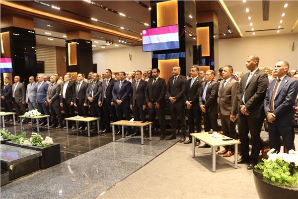 نقابة البترول تنظم ندوة تثقيفية