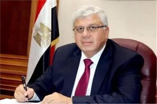 الدكتور/ محمد أيمن أحمد عاشور وزير التعليم العالي