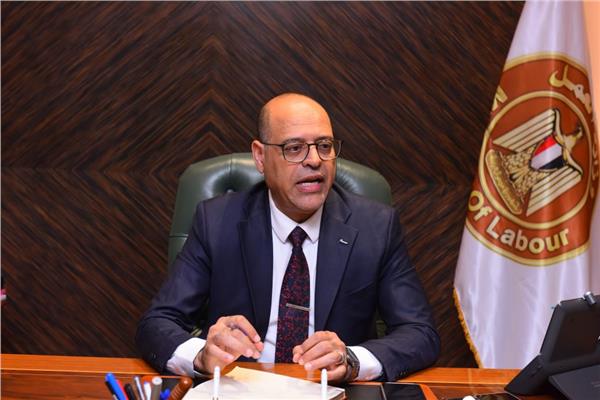وزير العمل  محمد جبران 