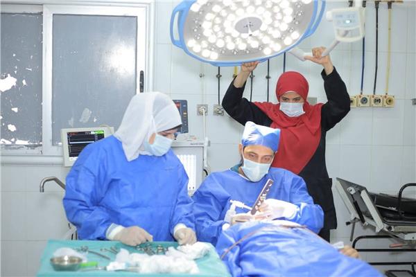 عملية جراحية و20 حالة قسطرة قلبية