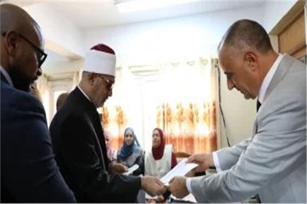 مشاركة واسعة وفاعلة من الرموز الدينية