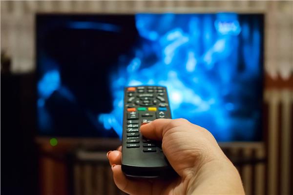 مشاهدة التلفاز