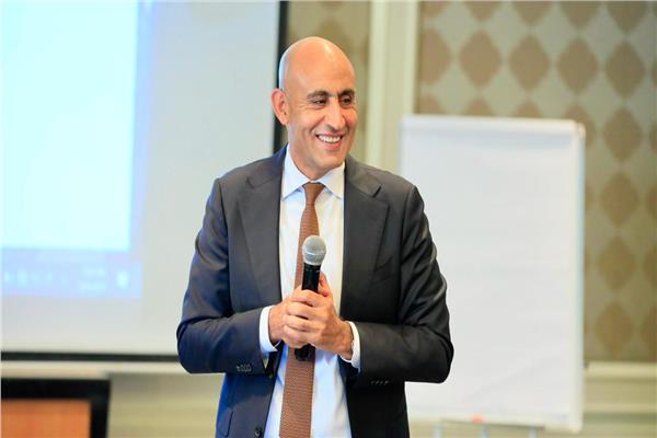محمد عبد اللطيف وزير التربية والتعليم