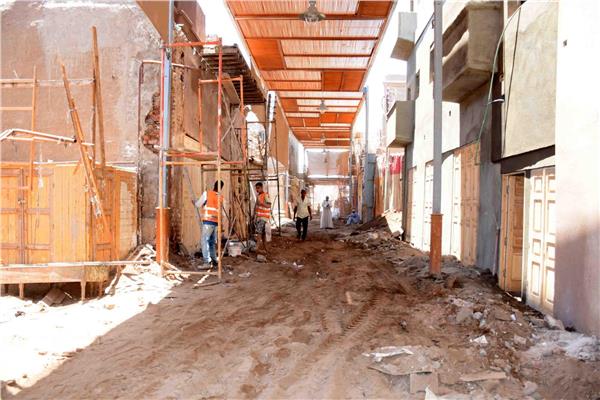 تطوير المدخل الرئيس لمدينة إسنا وإعادة الحياة بمحيط معبد إسنا