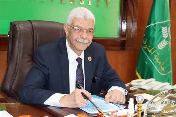  الدكتور أحمد القاصد
