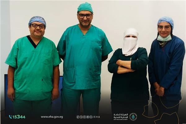 فريق جراحة العيون بمجمع السويس