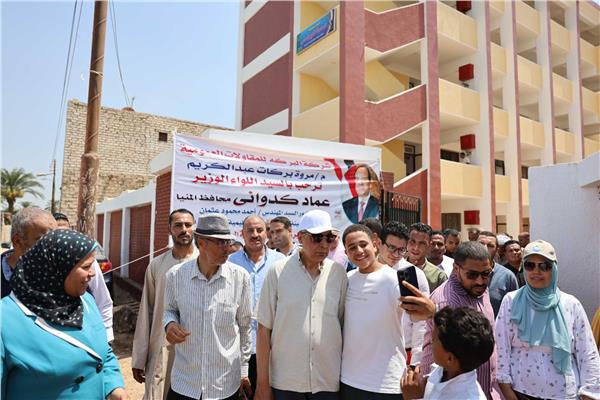 مدير مدرسة اشروبة الثانوية 