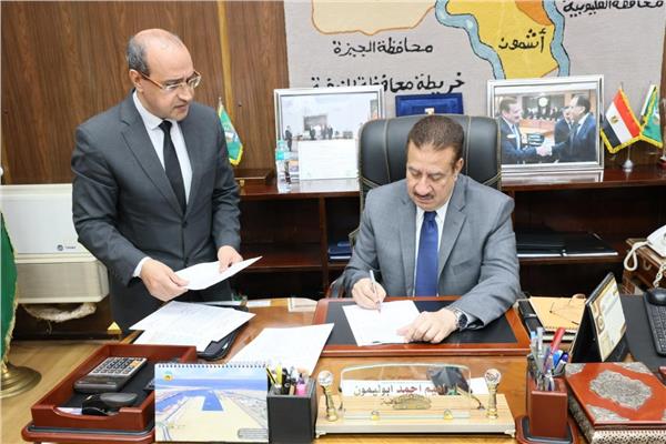 اللواء إبراهيم أبو ليمون محافظ المنوفية يوافق على النزول بدرجات القبول بالثانوي