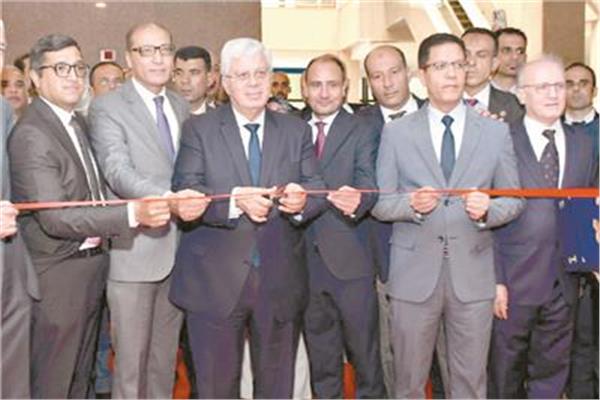  الدكتور أيمن عاشور، وزير التعليم العالي والبحث العلمي