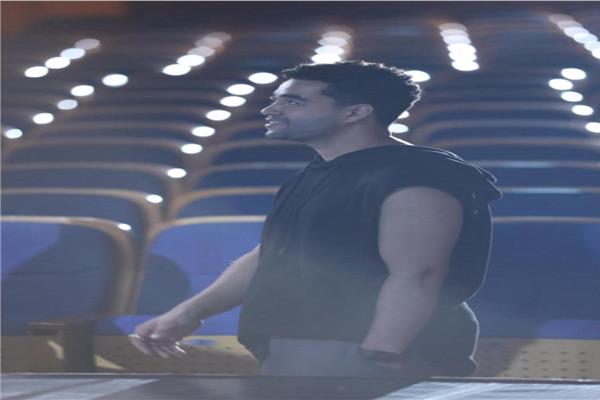  الفنان خالد أنور