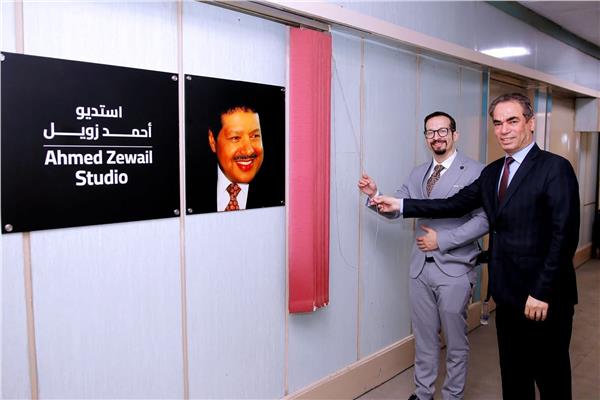 الكاتب أحمد المسلماني والدكتور هاني أحمد زويل نجل العالم الكبير الدكتور أحمد زويل