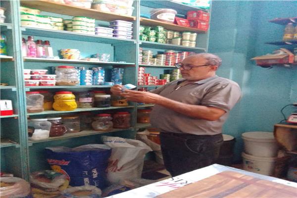 دمياط تضبط ٢٥٤مخالفة تموينية في حملة مفاجئة