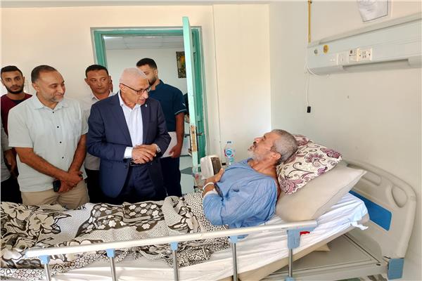 خالد مجاور محافظ شمال سيناء خلال جولته