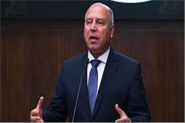  الفريق كامل الوزير نائب رئيس الوزراء للتنمية ووزير النقل والصناعة