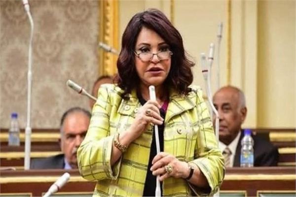 آمال عبد الحميد