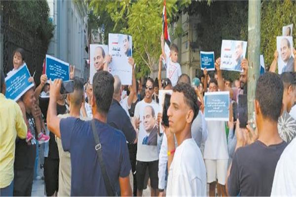 شــباب مصــر فـى الخارج.. وطنهــــم فــــى القلــــب والوجـدان