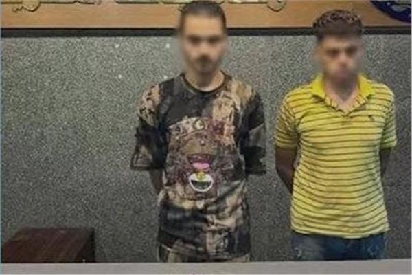 المتهمين بعد القبض عليهم