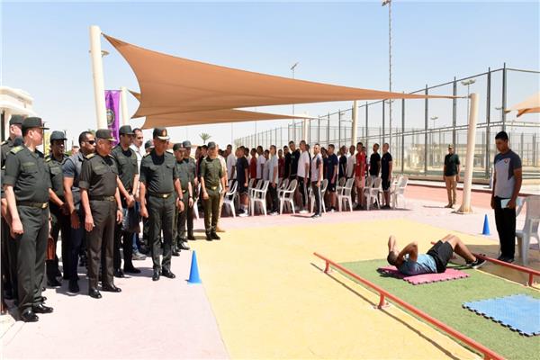 وزير الدفاع يتفقد إختبارات القبول بالأكاديمية العسكرية المصرية والكليات العسكرية