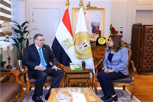 منال عوض وزيرة التنمية المحلية
