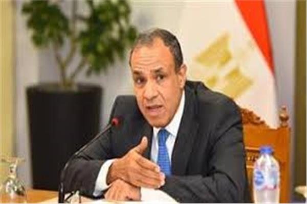 الدكتور بدر عبد العاطي 
